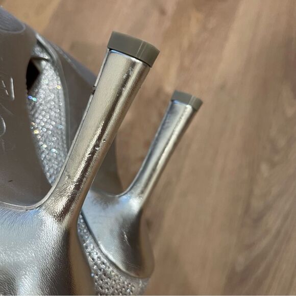 MIA Ciana Rhinestone D’Orsay Pump in Silver size 6 - Picture 12 of 16